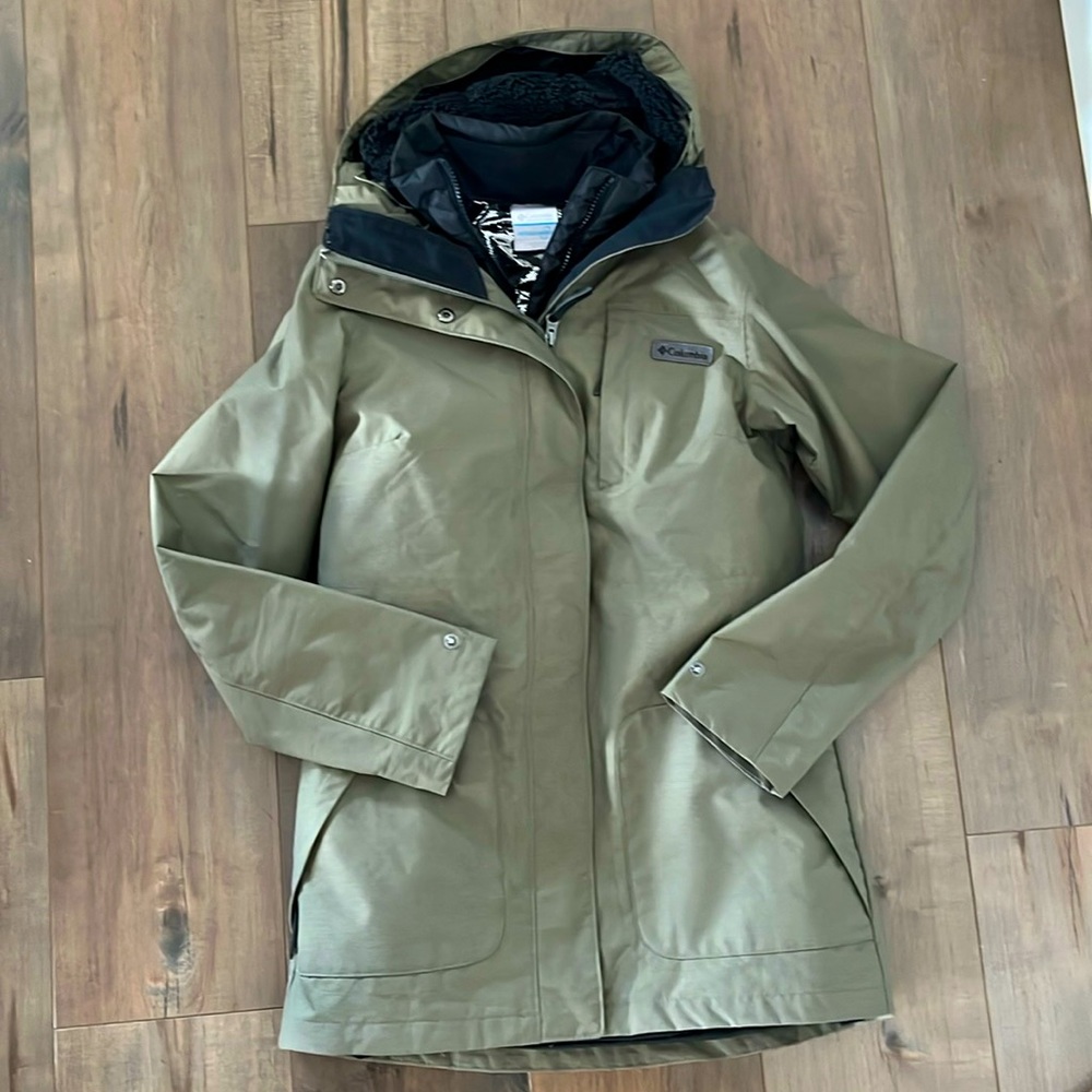 Columbia Omni-heat interchange jacket. Women’s XS.